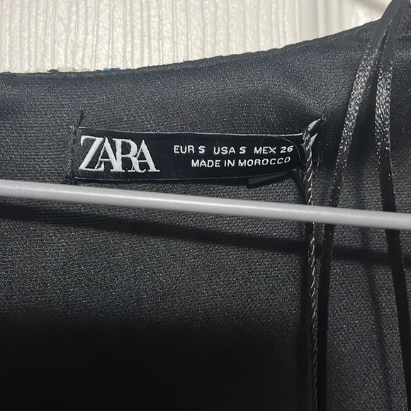 NWT ZARA COLOURFUL FLORAL LONGSLEEVE MINI DRESS - Picture 4 of 7